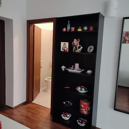 1 Room Apartment In Titan Бухарест Екстер'єр фото