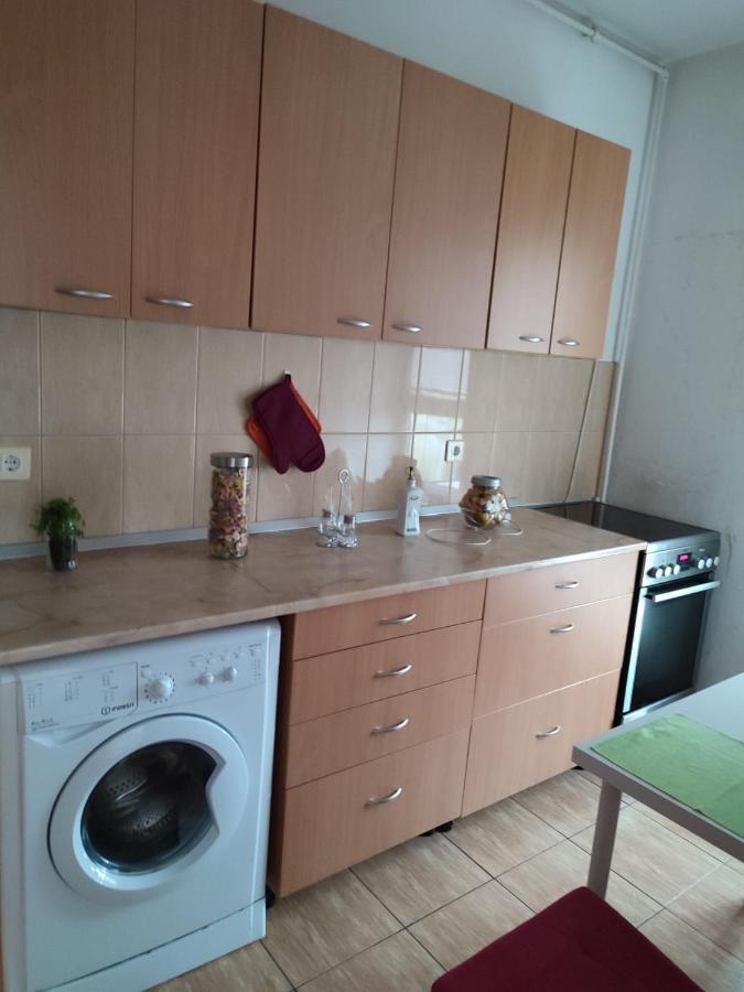 1 Room Apartment In Titan Бухарест Екстер'єр фото